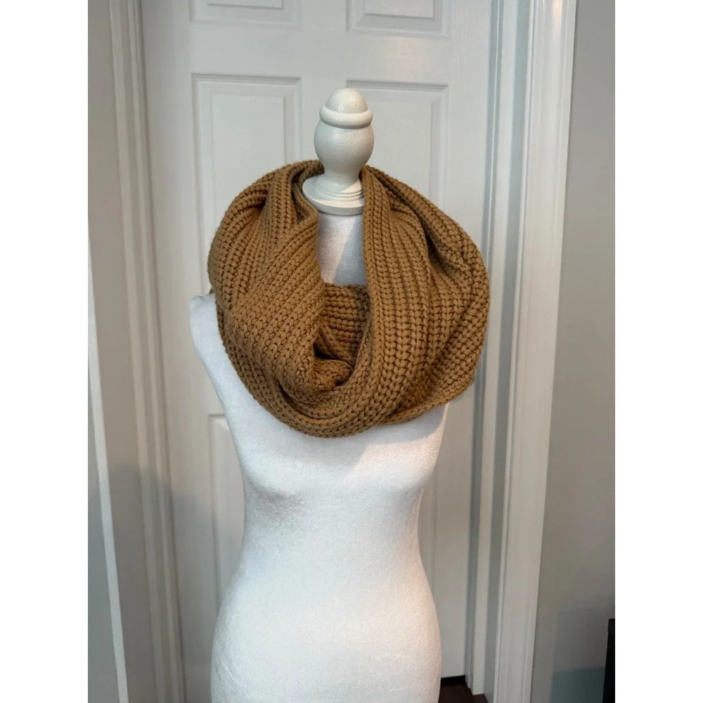 J.Crew Camel Brown Chunky Ribbed Knit Infinity Scarf E4020 Acrylic
